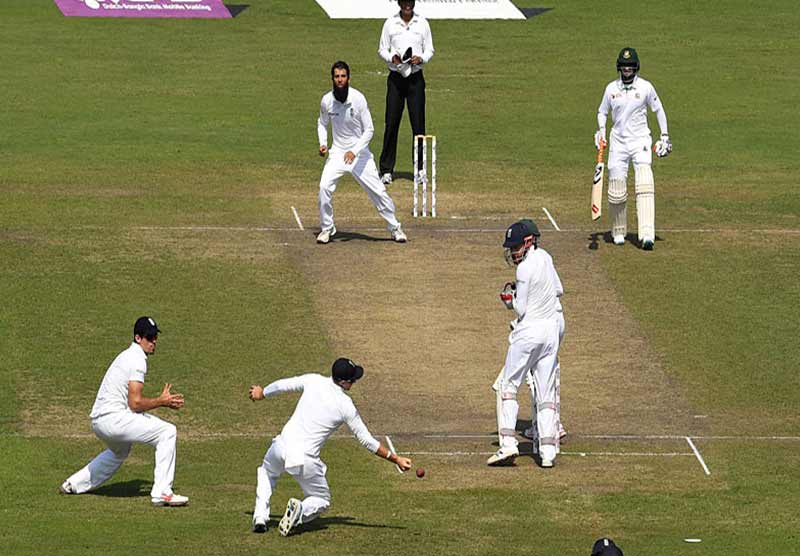 ইংলিশদের ২৭৩ রানের টার্গেট দিলো বাংলাদেশ