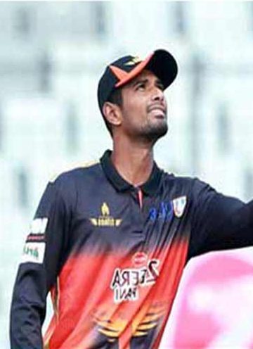 শেষ ওভারে ৩ উইকেট নিয়ে ম্যাচ জেতালেন মাহমুদ উল্লাহ